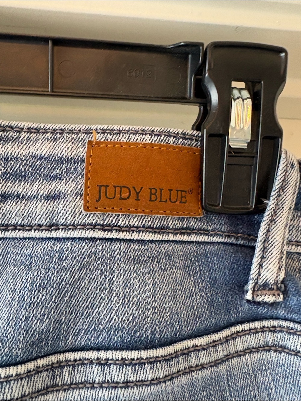Judy Blue Light Wash Skinny Jeans - Picture 4 of 4